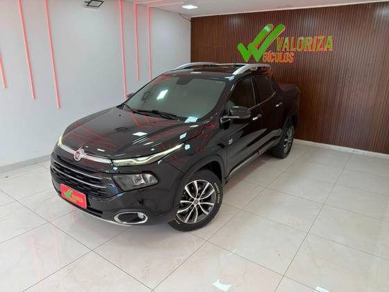 FIAT TORO 2.0 16V TURBO DIESEL VOLCANO 4WD AT9 FIAT TORO 2.0 16V TURBO DIESEL VOLCANO 4WD AT9